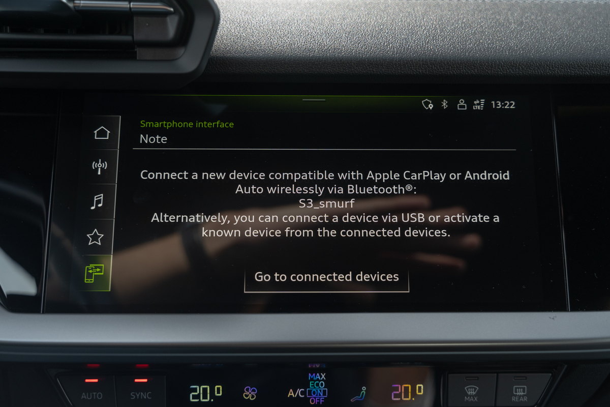 Экран MMI: беспроводные Apple CarPlay и Android Auto