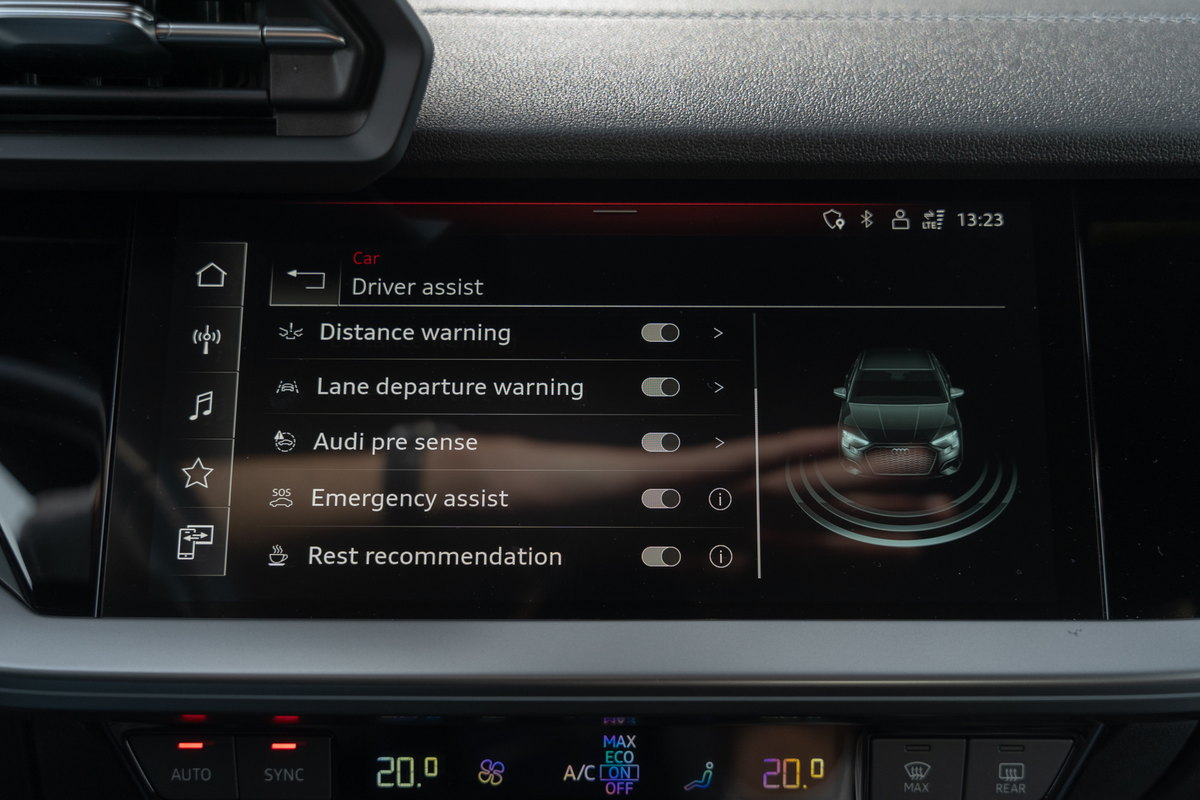 Audi pre sense, аварийный ассистент
