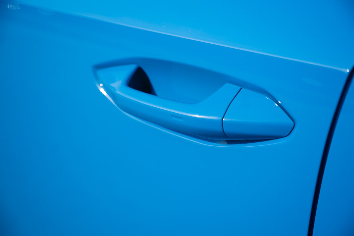 Дверная ручка, Turbo Blue
